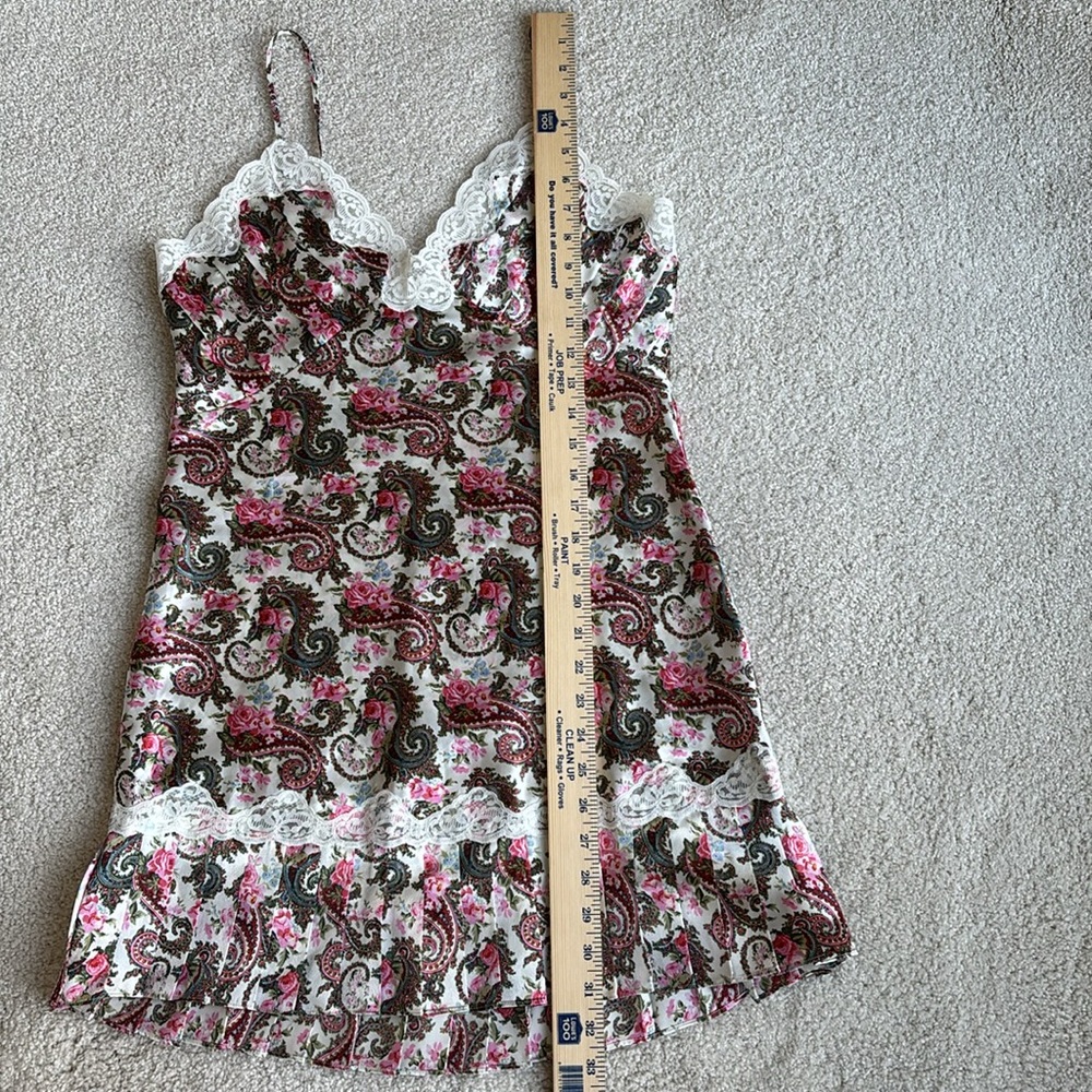 Vintage Y2K Victoria Secret Pink‎ Floral Lace Pleated Satin Nightgown Size Small - Picture 12 of 14